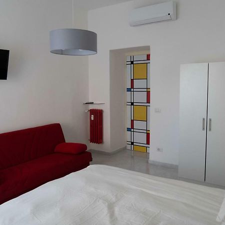 Re Di Roma Bright Home Extérieur photo