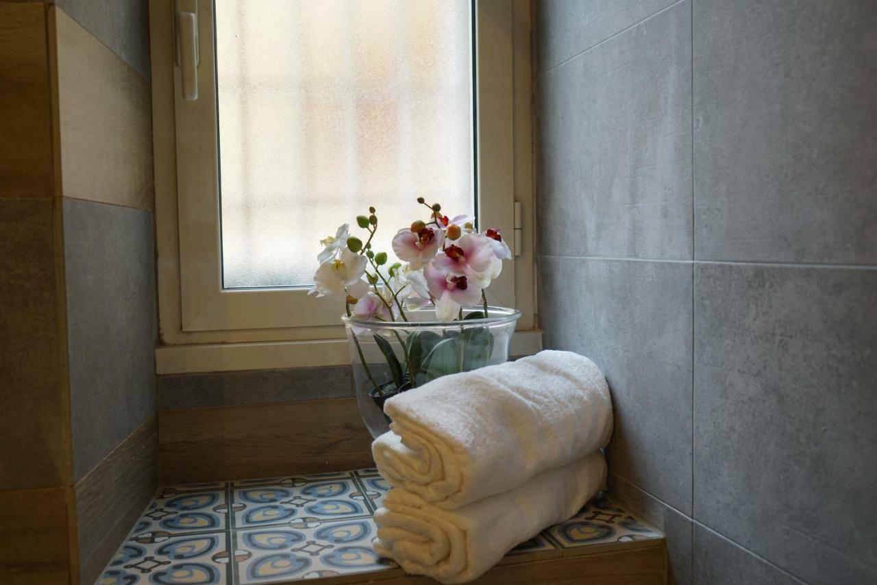 Re Di Roma Bright Home Extérieur photo